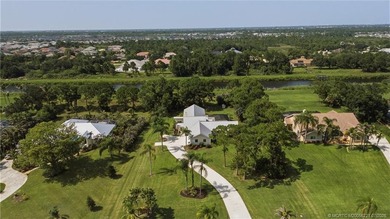 Completely renovated estate in the sought-after gated community - photo 3