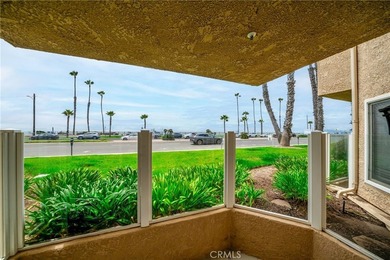 Welcome to coastal living at its finest. Perfectly positioned - photo 18