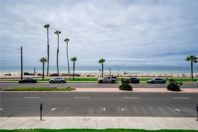 Welcome to coastal living at its finest. Perfectly positioned - photo 28