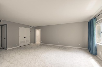 **BACK ON MARKET NO FAULT TO SELLER AFTER 160+ DAY CONTINGENCY**