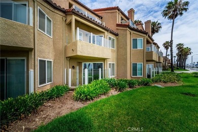 Welcome to coastal living at its finest. Perfectly positioned - photo 38