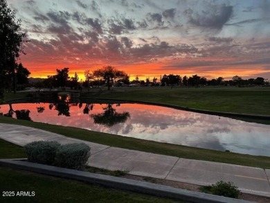 Lake Townhome/Townhouse For Sale in Scottsdale, Arizona