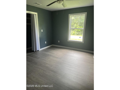 new flooring and paint-ready to move in now-recently renovated - photo 7