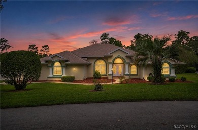 Welcome to this exceptional 2006 3-bedroom, 3-bathroom residence - photo 1