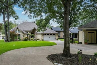 Lake Home For Sale in Trinidad, Texas