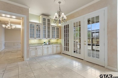 Rare opportunity to own one of only 12 homes in gated Winsford