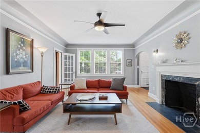Charming and well-built, this beautifully maintained 4 bedroom - photo 9