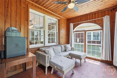 Charming and well-built, this beautifully maintained 4 bedroom - photo 10