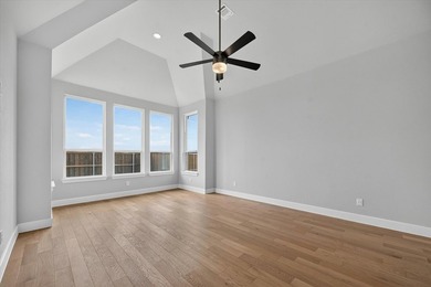 This home features an extended primary suite with a spa-inspired - photo 8