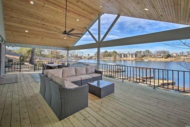 An exceptional opportunity on prestigious Lookout Point off Hwy - photo 1