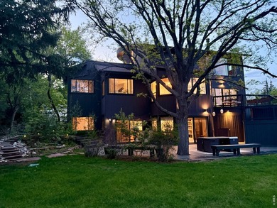 Exceptional Luxury Estate just 5 minutes north of Boulder with - photo 2