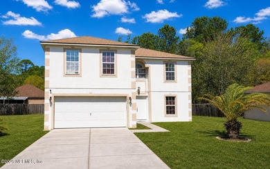 Spacious opportunity in a desirable Jacksonville location! Don't - photo 1