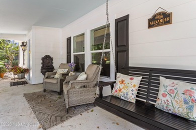 Location, location, location! This beautifully updated 3-bedroom - photo 6