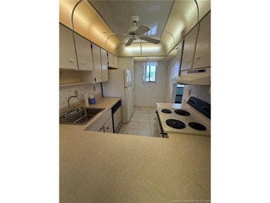 Great Opportunity to makes this 2/2 second floor condo in Miles - photo 6