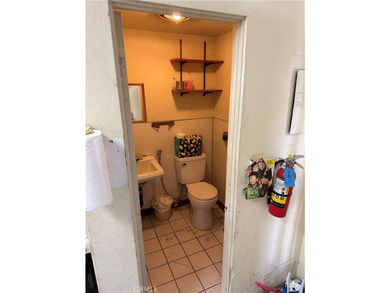 BUSINESS OPPORTUNITY IN A PRIME LOCATION OF NORTH TORRANCE!!!! - photo 13