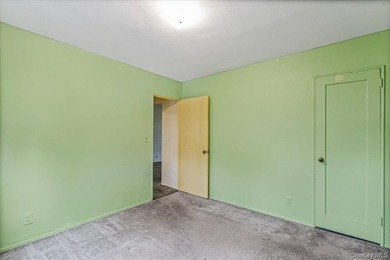 Welcome to this charming 2-bedroom, 1-bath garden apartment in - photo 17
