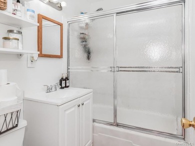 DELIVERED VACANT - Rare opportunity to own a fully maintained - photo 17