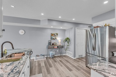 Look no further, this turn-key townhome has it all! This move-in - photo 18