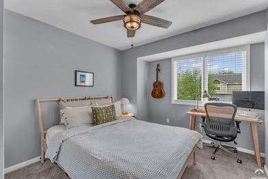 Look no further, this turn-key townhome has it all! This move-in - photo 22