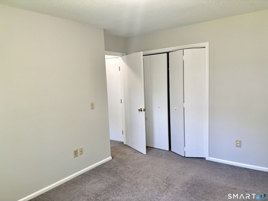 This beautifully updated 3-bedroom, 2 full baths, 1 half bath - photo 24