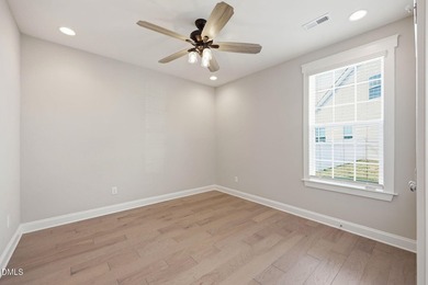 Welcome to like-new living in Burlington's highly desirable - photo 25