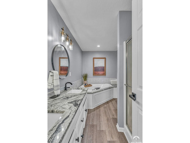 Look no further, this turn-key townhome has it all! This move-in - photo 27