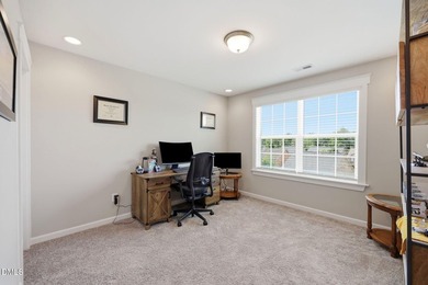 Welcome to like-new living in Burlington's highly desirable - photo 34