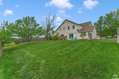 Look no further, this turn-key townhome has it all! This move-in - photo 37