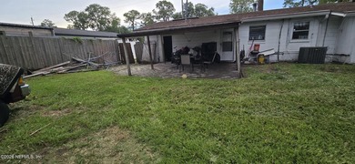 Investor Special - Endless Potential! Bring your vision and - photo 7
