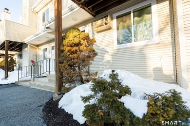 Margerie Lake Reservoir Condo For Sale in Danbury Connecticut