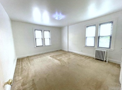 Great Location!! Excellent opportunity!! Two 1-bedroom units - photo 9