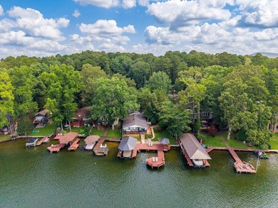 Experience Lake Hamilton living at its finest at 310 Houston Dr - photo 2