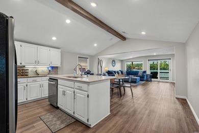 Experience Lake Hamilton living at its finest at 310 Houston Dr - photo 4