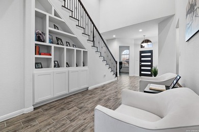 Lose the traffic and escape to your gated sanctuary overlooking - photo 4