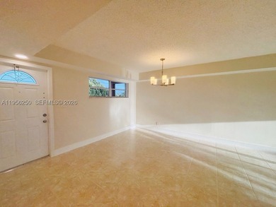 Renovated condo offers 1 bedroom plus den and 1.5 bathrooms - photo 8