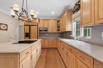 Welcome home to 6 Briana Court, a beautifully maintained - photo 12