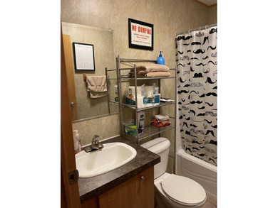 Tired of paying hotel fees or rent? Then check out this perfect - photo 28