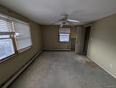 Don't miss the opportunity to own this charming 3-bedroom - photo 5