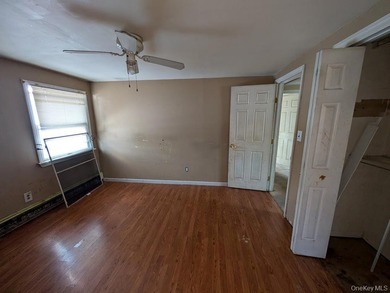 Don't miss the opportunity to own this charming 3-bedroom - photo 7