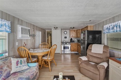 Welcome to this clean, well-maintained 1-bedroom, 1 bath home - photo 5