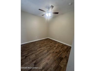Welcome home to this beautiful 3-bedroom, 2-bath residence - photo 6