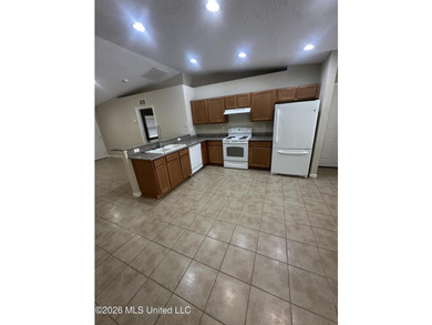 Move-In Ready 3 Bedroom, 2 Bath Home! Step into this recently - photo 3