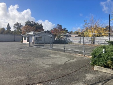 Commercial real estate on S. Main St: GREAT OPPORTUNITY! Over - photo 5