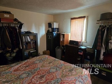If you've been dreaming of an off-grid lifestyle, this is your - photo 11