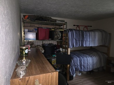 If you've been dreaming of an off-grid lifestyle, this is your - photo 15