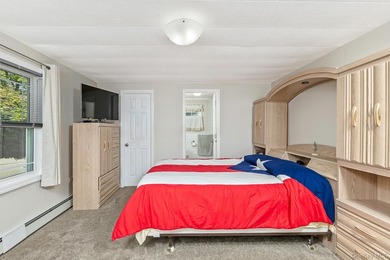 Welcome to easy, low-maintenance living in this well-maintained - photo 16