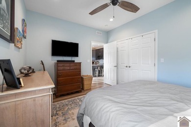 Welcome to your dream waterfront retreat on highly sought-after - photo 21