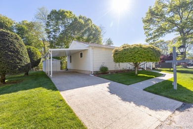 Welcome to easy, low-maintenance living in this well-maintained - photo 23