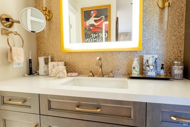 Stunning super upgraded unit with fantastic, unobstructed golf - photo 25