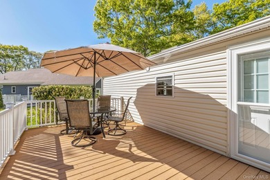 Welcome to easy, low-maintenance living in this well-maintained - photo 27